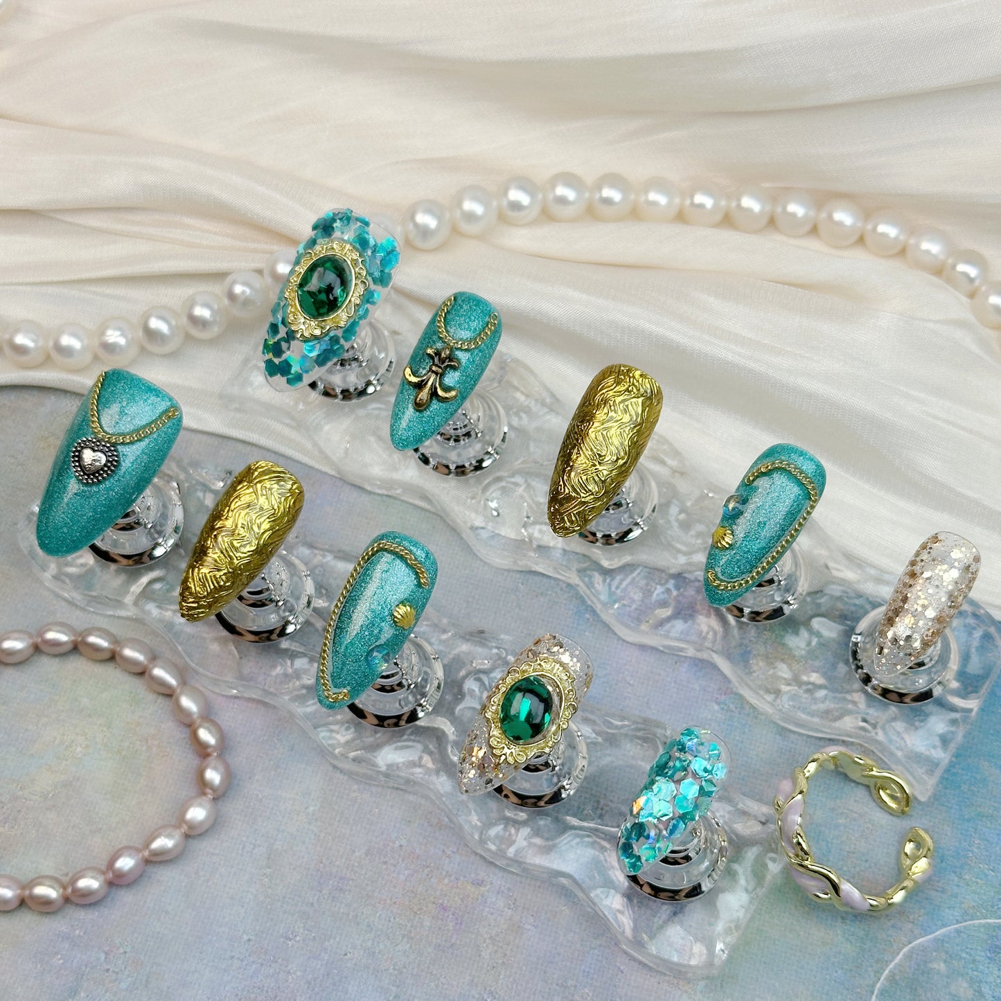 * Emerald Baroque | Handmade Press-On Nails | Style No. A002 | Reusable, Long-Lasting, Luxury Nail Set