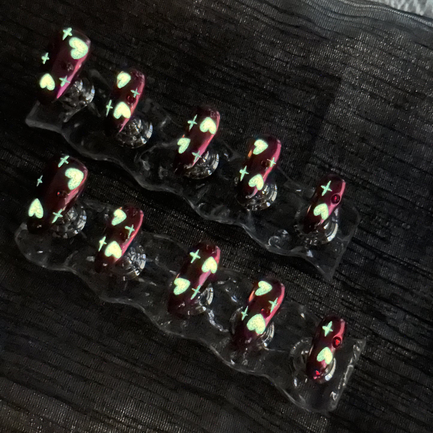 * Gothic Heartbeat | Handmade Press-On Nails | Style No. A044 | Glow-in-the-Dark Pink Heart on Burgundy Chrome