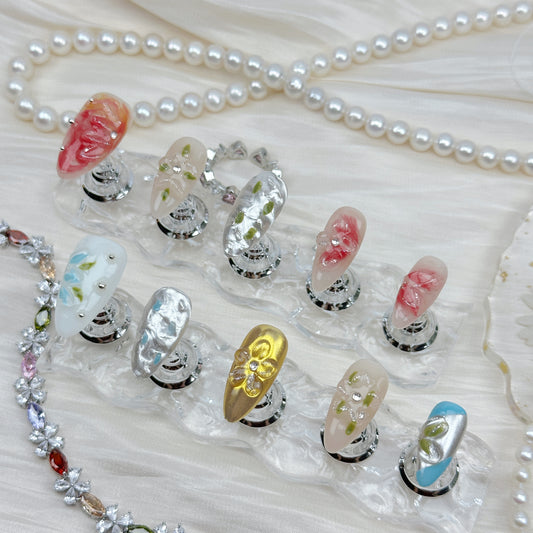 Molten Garden | Handmade Press-On Nails | Style No. G017| Mixed Metal Texture, Abstract Floral Design, Reusable Artistic Nail Set