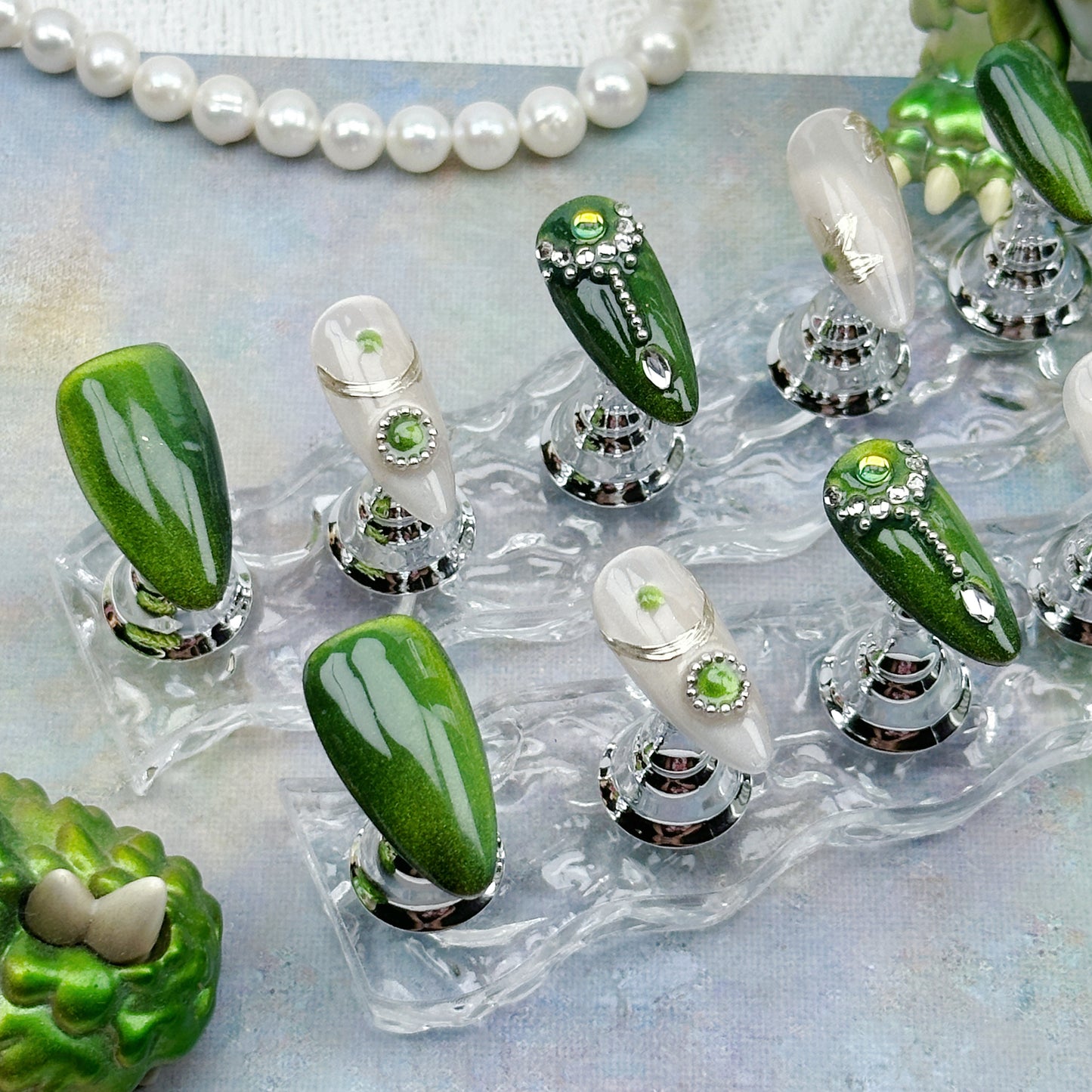 Emerald Velvet Handmade Press-On Nails | Style No. A001| Deep Green Cat Eye, Elegant Jewel Design