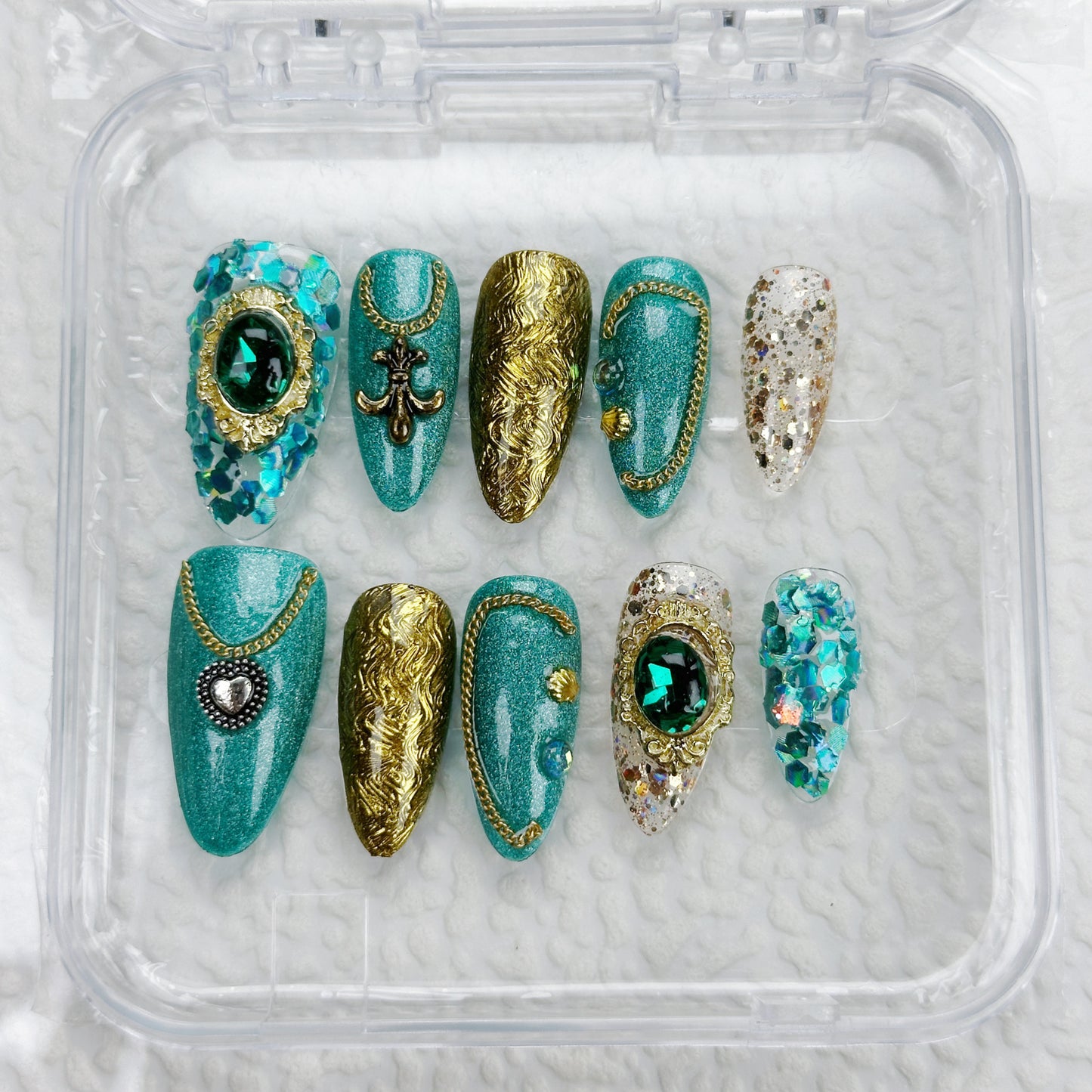 * Emerald Baroque | Handmade Press-On Nails | Style No. A002 | Reusable, Long-Lasting, Luxury Nail Set