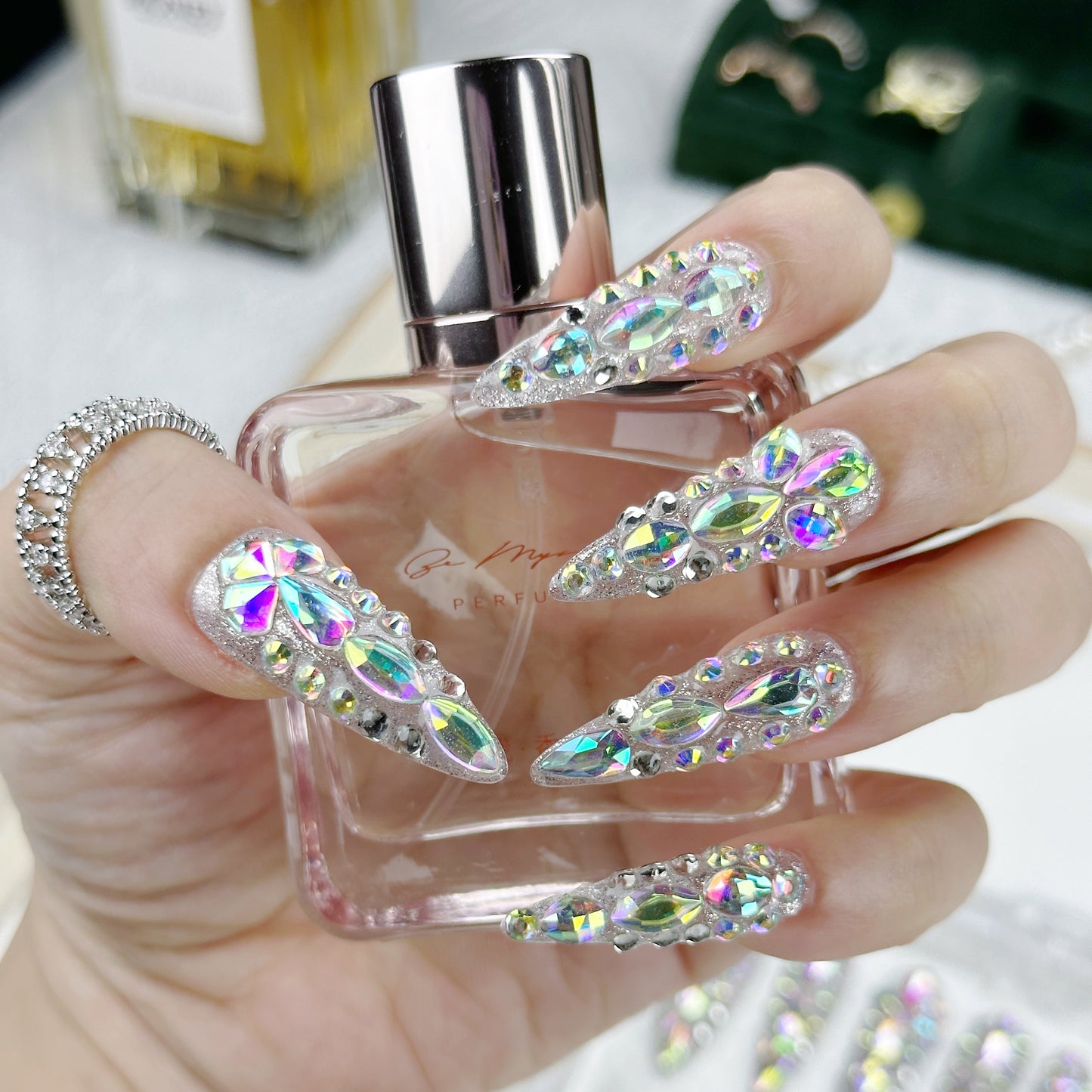Hologlitz Crown | Handmade Press-On Nails | Style No. A006 | Holographic Chrome, Reusable, Long-Lasting Luxury Nail Set