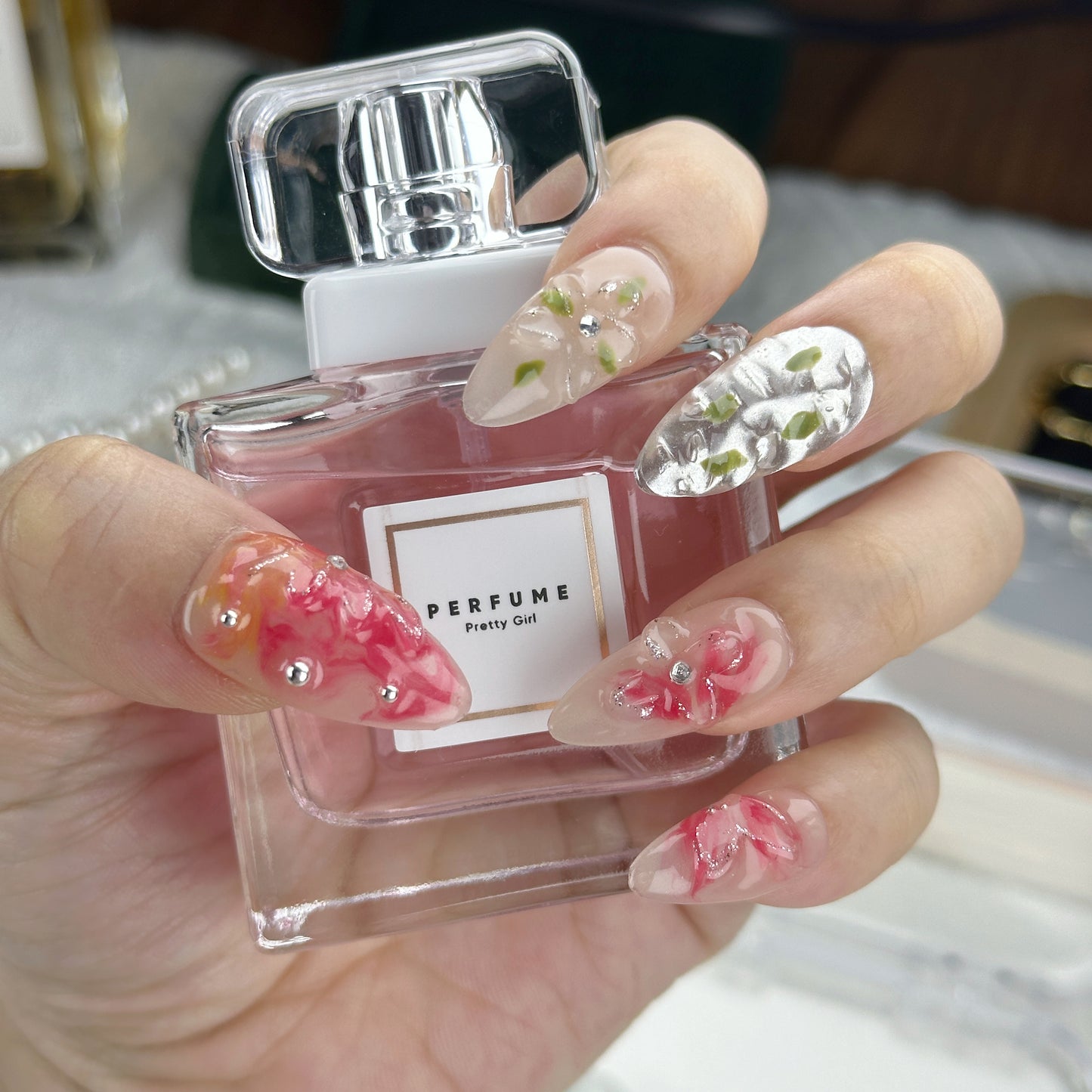 Molten Garden | Handmade Press-On Nails | Style No. G017| Mixed Metal Texture, Abstract Floral Design, Reusable Artistic Nail Set