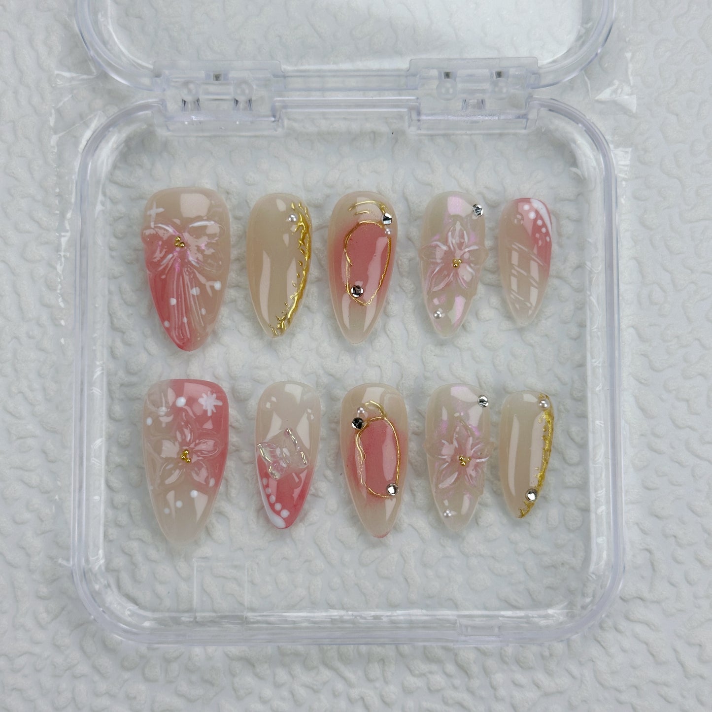 Sakura Whisper | Handmade Press-On Nails | Style No. P059 | Nude & Pink Blossom Design, Gold Foil Accents, Reusable Floral Nail Set