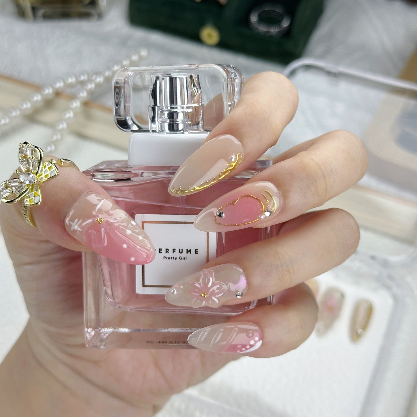 Sakura Whisper | Handmade Press-On Nails | Style No. P059 | Nude & Pink Blossom Design, Gold Foil Accents, Reusable Floral Nail Set