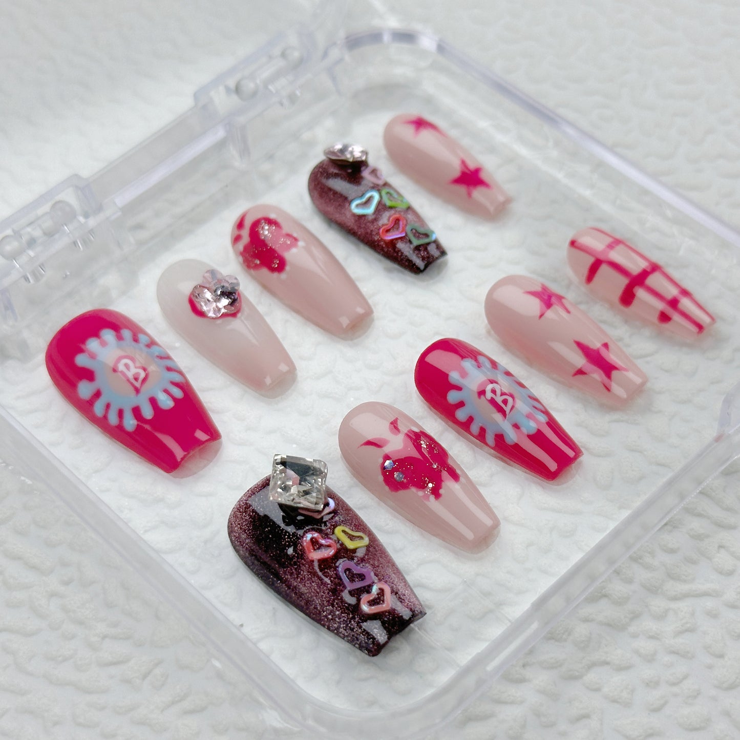 Barbiecore Pop | Handmade Press-On Nails | Style No. G082 | Hot Pink & Nude, Graphic Hearts & Stars, Reusable Y2K-Inspired Nail Set
