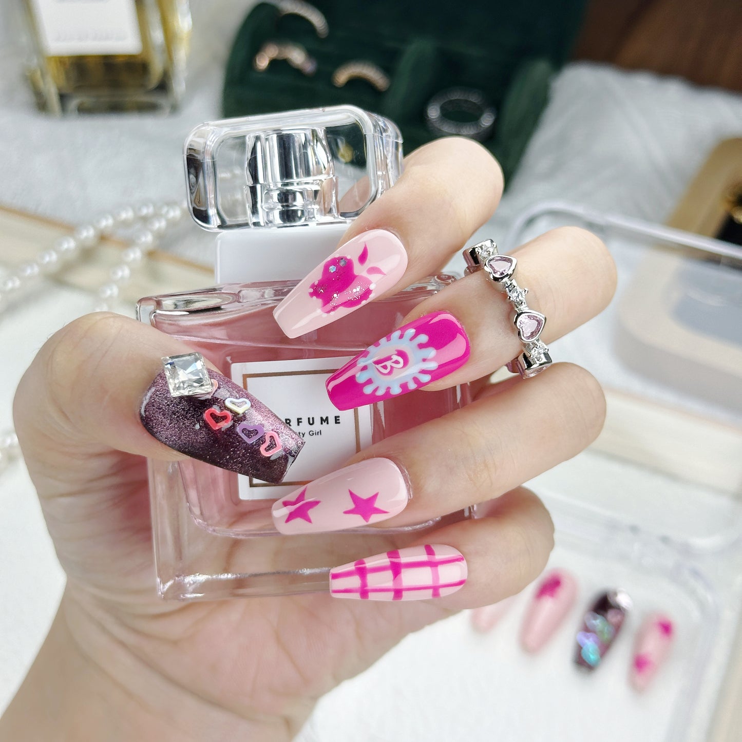Barbiecore Pop | Handmade Press-On Nails | Style No. G082 | Hot Pink & Nude, Graphic Hearts & Stars, Reusable Y2K-Inspired Nail Set