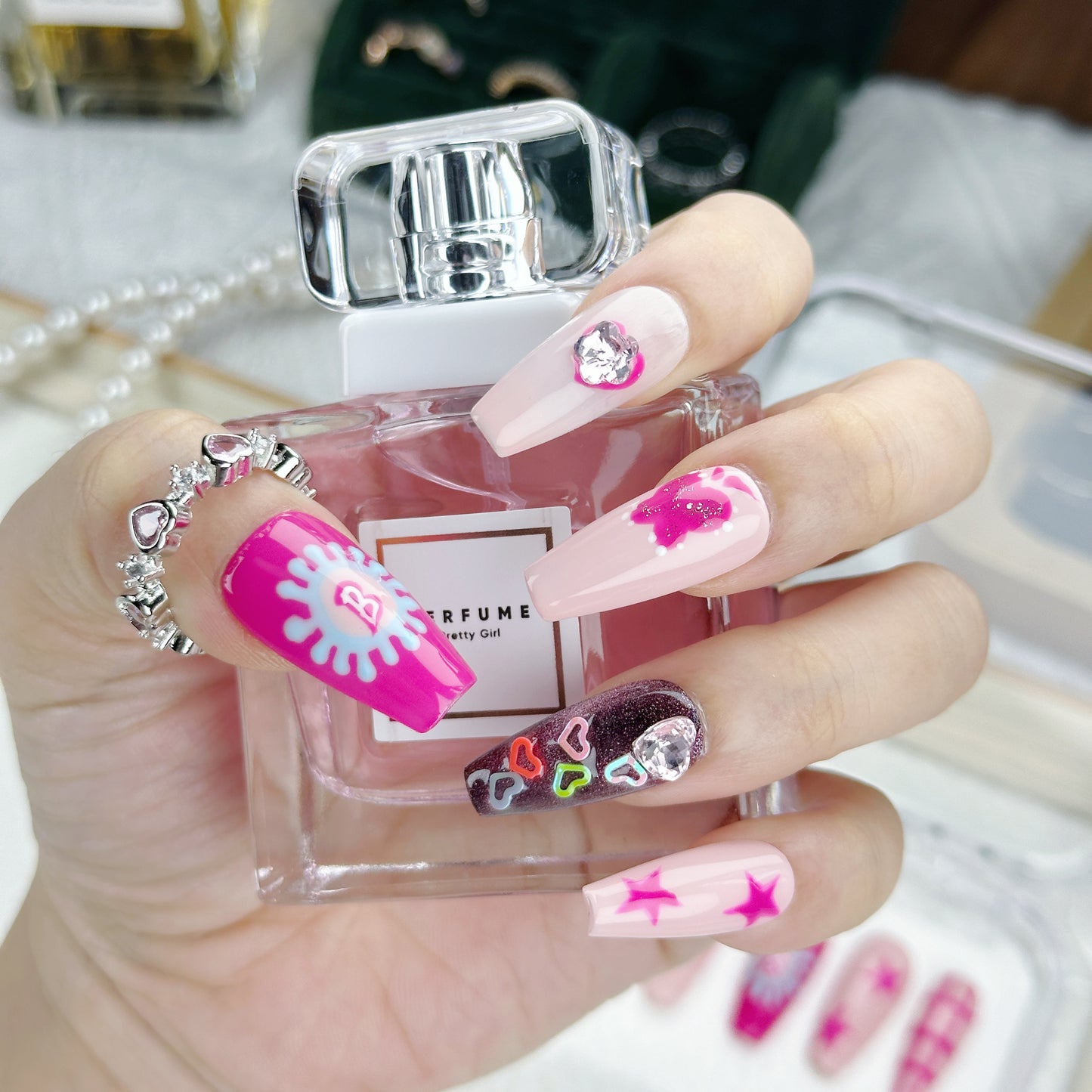 Barbiecore Pop | Handmade Press-On Nails | Style No. G082 | Hot Pink & Nude, Graphic Hearts & Stars, Reusable Y2K-Inspired Nail Set