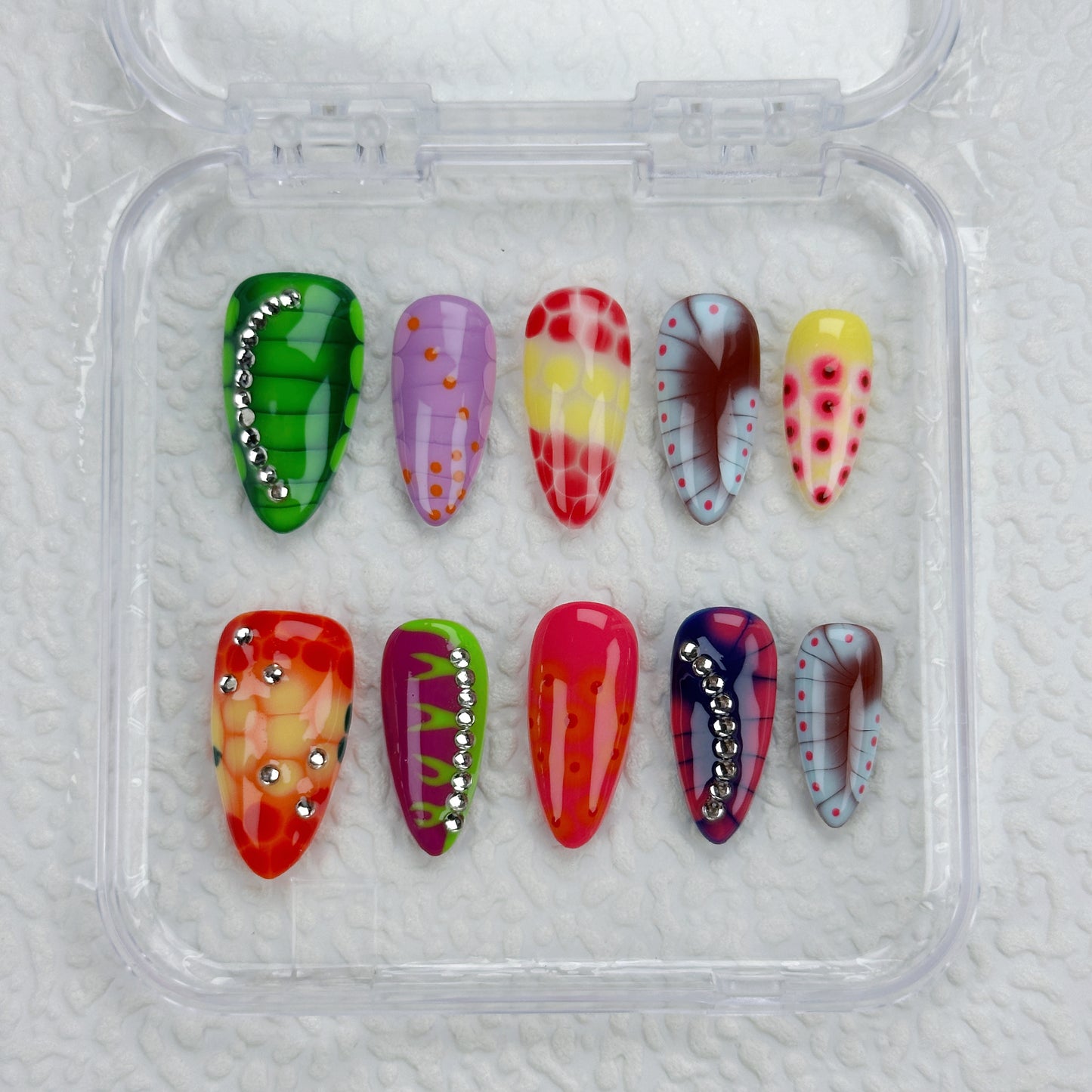 Monster Pop | Handmade Press-On Nails | Style No. G006| Bold Color Mix, Claw-Inspired Design, Reusable Artistic Nail Set