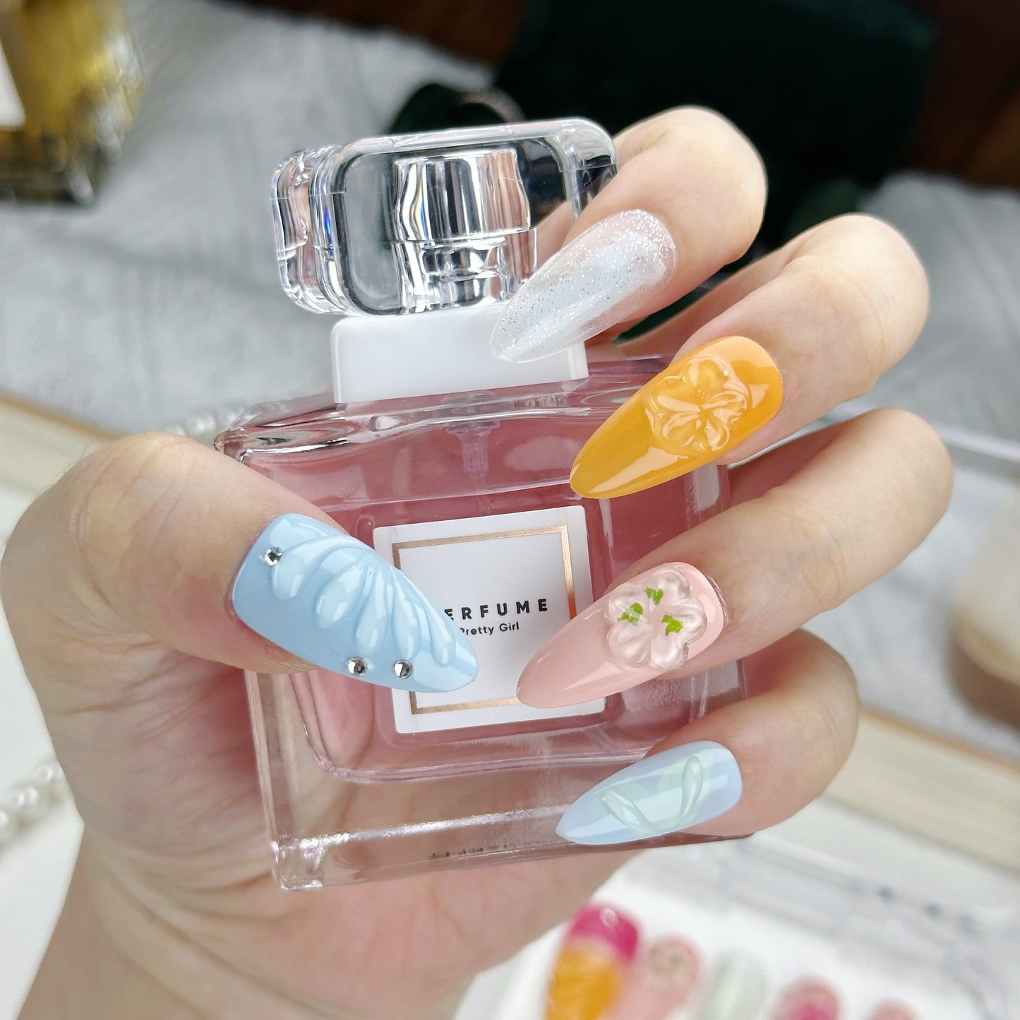 * Pastel Breeze | Handmade Press-On Nails | Style No. G030| Shell Texture, 3D Floral & Gradient Design, Reusable Spring Nail Set