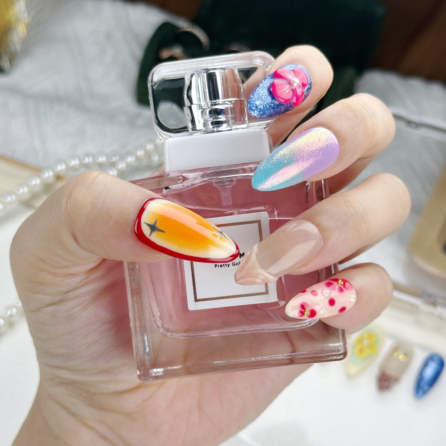 Tropic Vibes | Handmade Press-On Nails | Style No. H018| Sunset Gradient, Hibiscus Flowers & Palm Accents, Reusable Vacation Nail Set